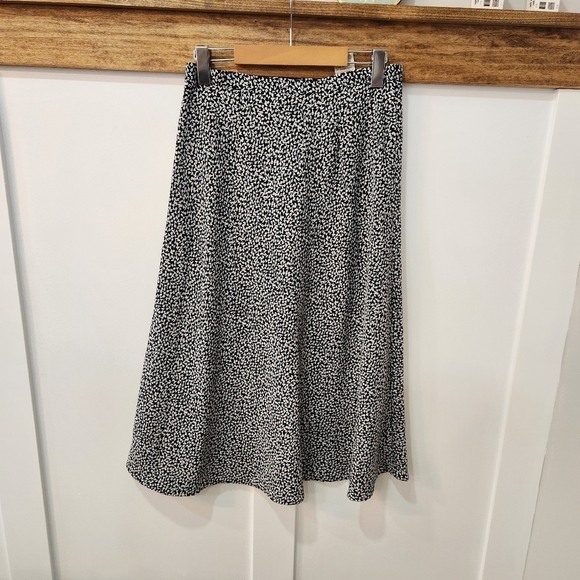 Vintage Tradition Petite Shirt and Skirt Combination Black Grey Floral Size 8P - Picture 11 of 16